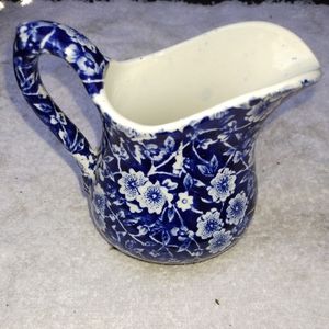 Creamer pitcher